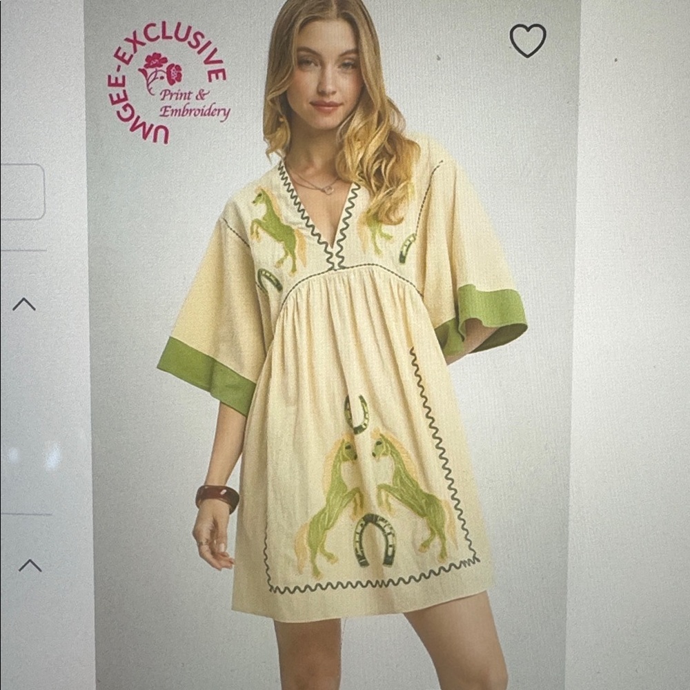 Horse V Neck Dress. 
SOLD OUT in size large

Great Spring & Summer Dress